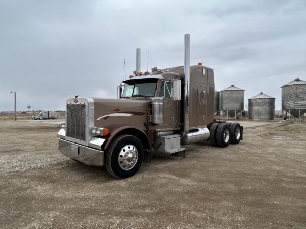 2001 379 Peterbilt