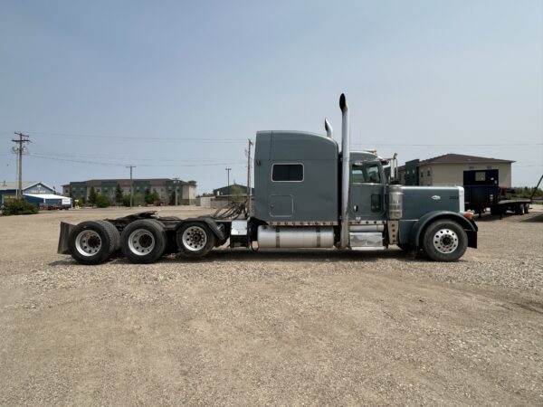 2006 379 EXHD Peterbilt - Image 5
