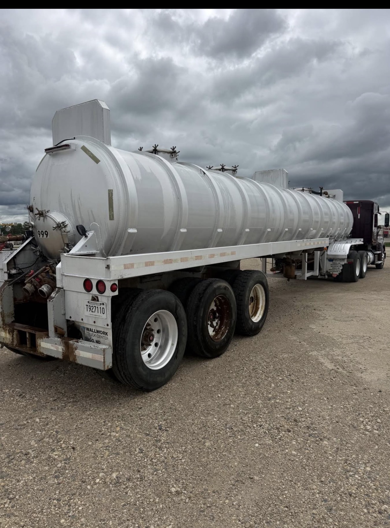 2012 Dragon 165 Vac Trailer - Image 4